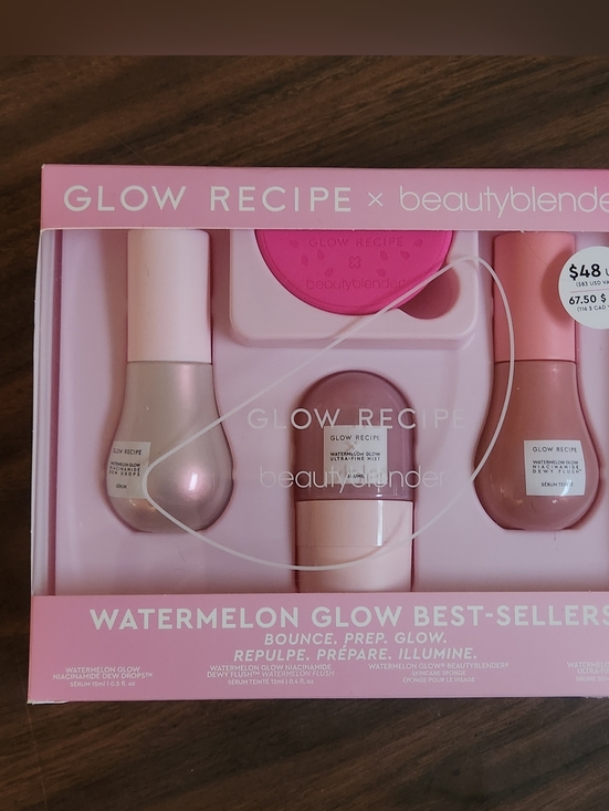Glow Recipe Other - GLoW RECIPE X Beauty Bender Watermelon Glow Best-Sellers Kit